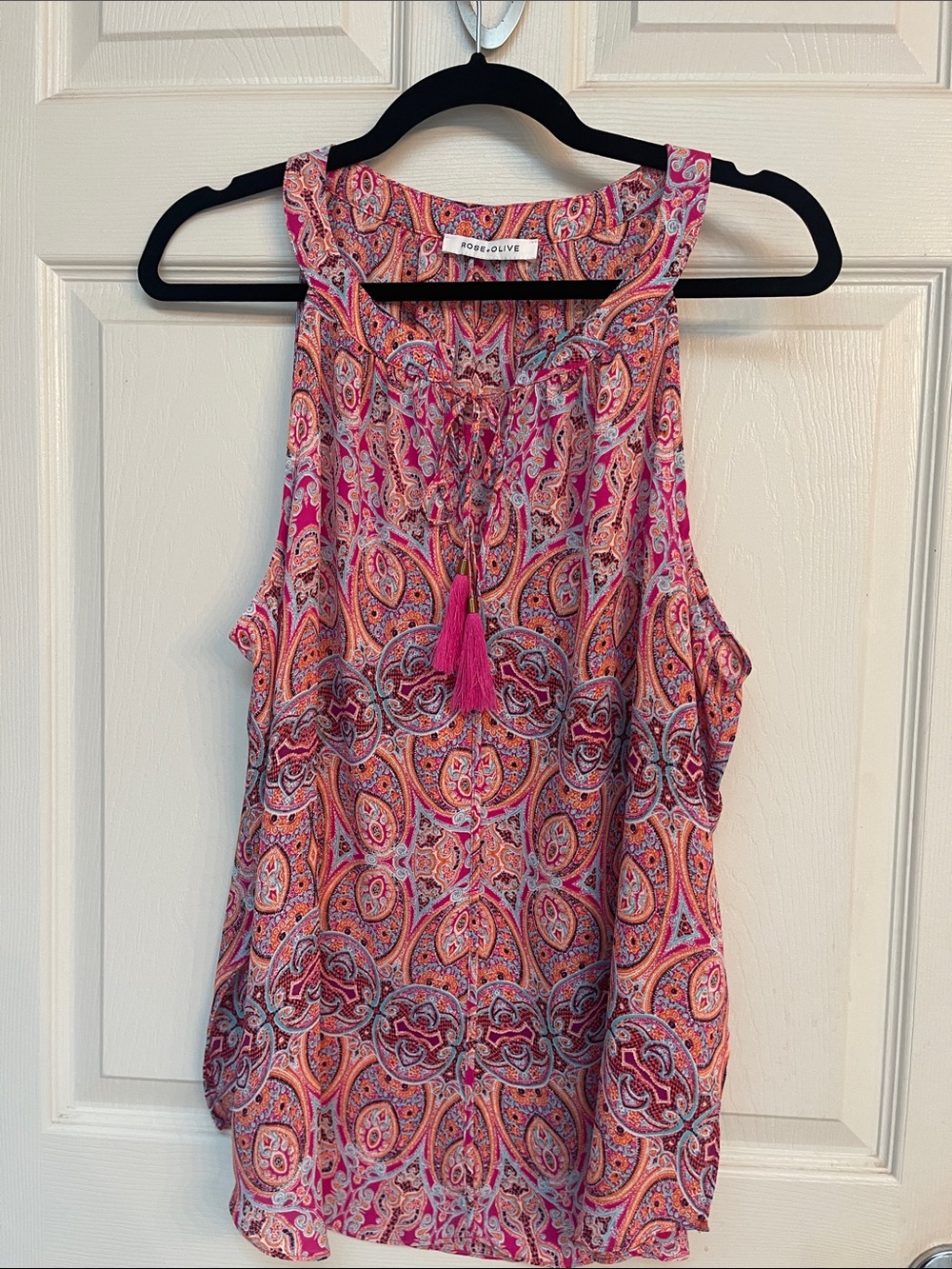 Rose & Olive Fuchsia and Coral Paisley Tassel Tank NWOT